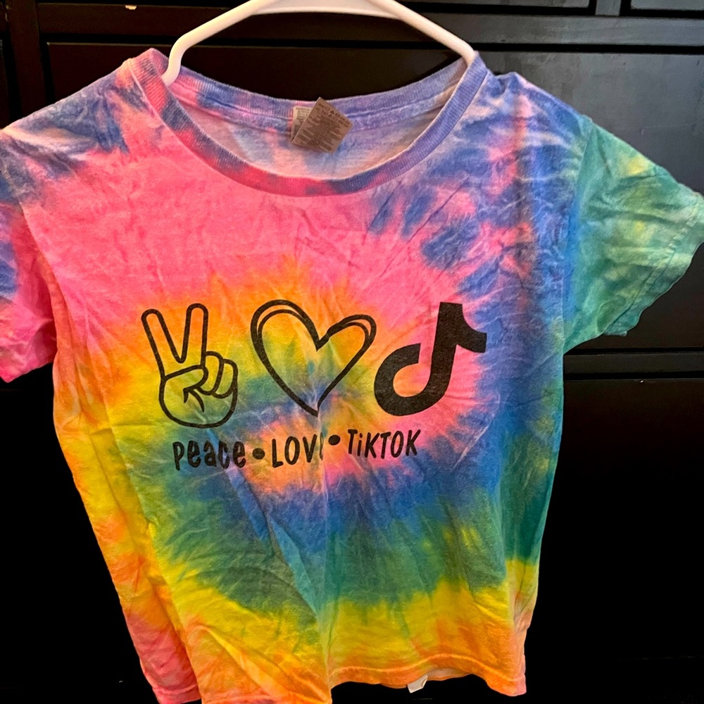 Tie-dye shirt